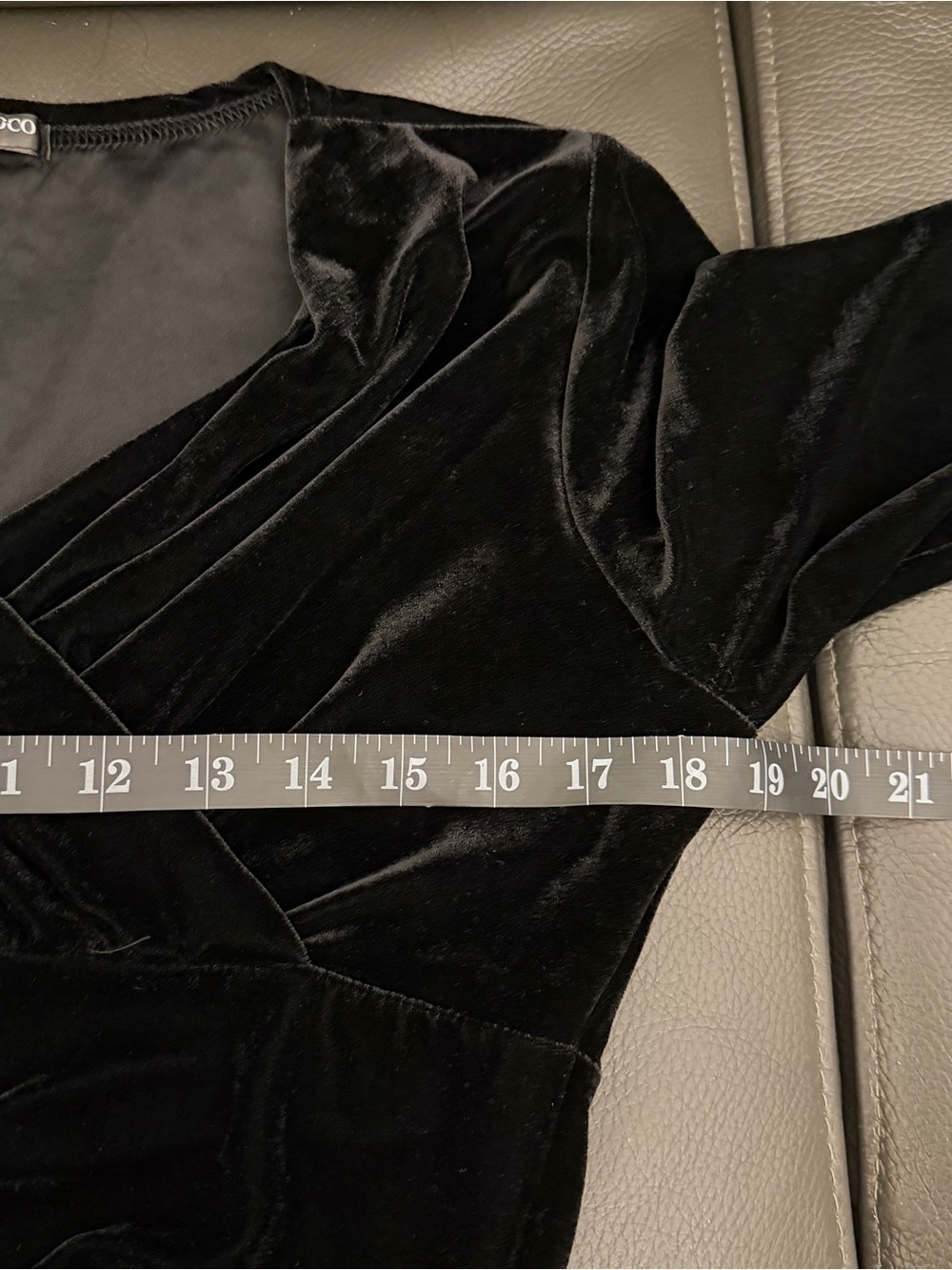 Urban Coco Elegant Black Velvet Long Sleeve V-Neck Maxi Dress Sz M Stretchy - Picture 8 of 11